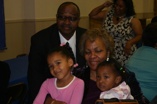 E. HAMILTON AND LOIS EDWARDS WITH GRANDDAUGHTERS 