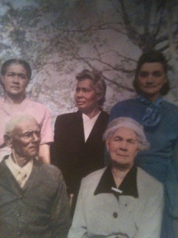 seated L-R George Stewart,Rosa Stewart Standing L-R Malissa Sims,Fannie Price, willie McGaskey